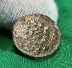 Unknown Bronze Coin Or Gamming Peace Metal Detecting Find (282)