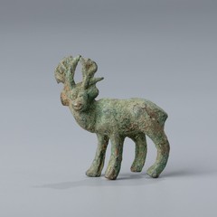 Near Eastern Bactrian Bronze Deer Figurine – Decorative Collectible