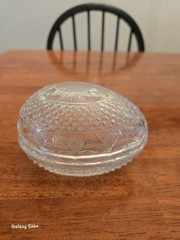 Vintage Avon Classic Fostoria Lead Crystal Egg Trinket Dish Mother’s Day 1977