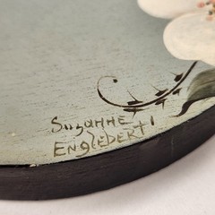 2 VTG Hand Painted Round Wood Lid Dogwood Berries Chickadee Bird Farmhouse Decor