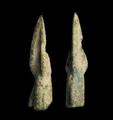 VERY RARE Ancient Near Eastern Bronze Single-Barbed Military Arrowhead