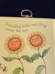 Vintage Hallmark Friendship Wall Plaque Smiling Anthropomorphic Sunflowers Bees