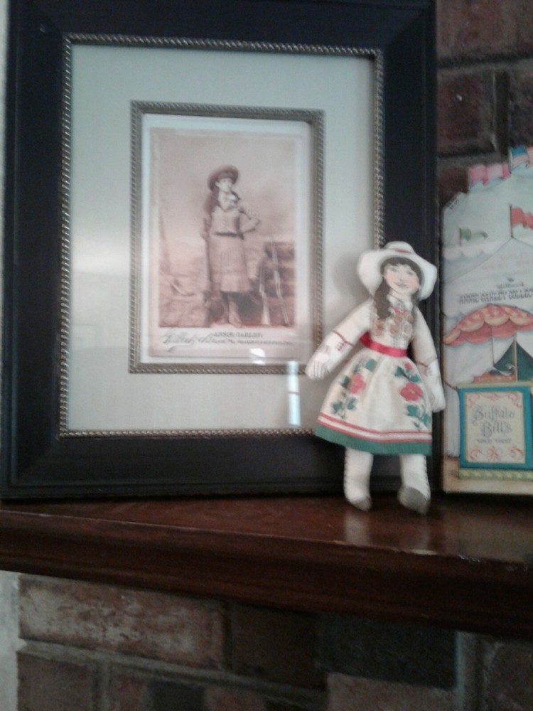 Annie Oakley Photo of Gilbert & Bacon Card + Hallmark Famous American Cloth Doll