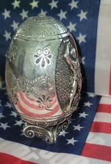 Vintage Silver Egg Made In Greece AG 995 270 Grams 9.52 Oz 3 3/4″ Tall