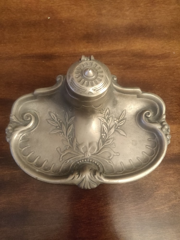 Antique Victorian probably late 1890s? Art Nouveau ink well