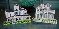 Lot/14 Sheila’s Collectibles 1990’s Wooden Houses Lighthouses Drugstore & More