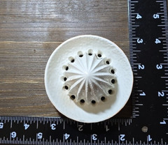 Majolica Ceramic Pottery Juicer Reamer White Orange Peel Chips 3″ Cup Top 1930s