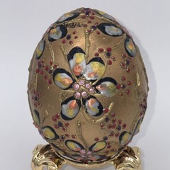 SIGNED Nannette Fenn “Eggs”traordinaire Designs Floral Faberge Inspired Egg USA
