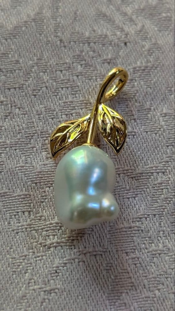 Freshwater Pearl Leaf Pendant S925 Silver Gold Color Jewelry Used