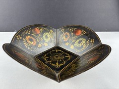 Vintage Metal Stenciled Tole Painted Bread Bowl 11″ x 11″ x 3″ High ~ Colorful