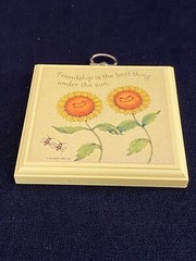 Vintage Hallmark Friendship Wall Plaque Smiling Anthropomorphic Sunflowers Bees