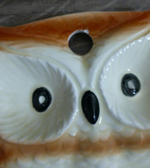 1970 ‘s Kansas The Sunflower State Souvenir Ceramic Owl Spoon Rest Wall Decor