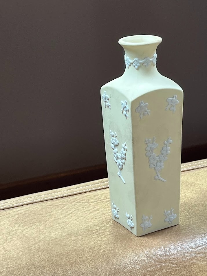 Wedgwood Jasperware Primrose Yellow & White Prunus 5-1/4″ Square Bud Vase