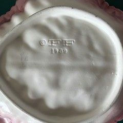 Medium Fitz & Floyd FF Pink Lettuce/Cabbage Leaf Serving Bowl