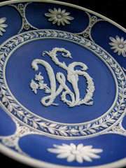 WEDGWOOD RARE 1790 DARK BLUE JASPER DISH MONOGRAM (WS) IN FLOWERS SARAH WEDGWOOD