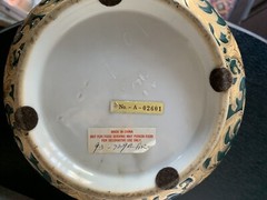 Stunning Gold& Dark Green Tapestry Porcelain Contour Bowl 10”d Asian Traditional