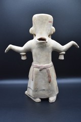 Large Pre-Columbian Mayan style figure