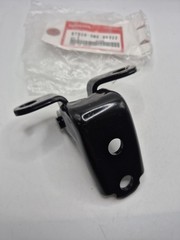 Honda CR-V Mk3 2009- Genuine Right Hand Rear Lower Door Hinge 67920SWA003ZZ