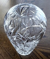 GORGEOUS VINTAGE 1950’s VAL St. LAMBERT CLEAR CUT HOBSTAR HEAVY CRYSTAL VASE