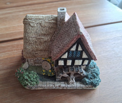Bundle 10 Lilliput Lane Cottages – Labour of Love/Postmans Knock/Pipit Toll etc