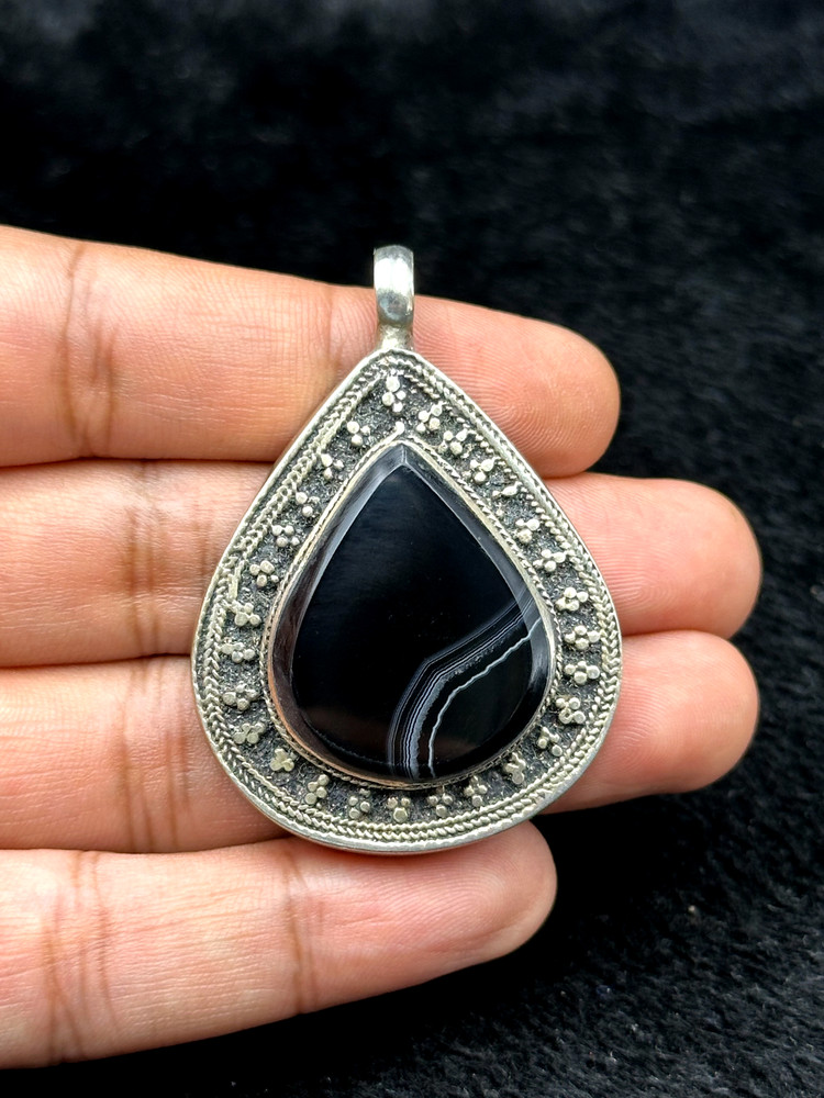 Vintage Wonderful Afghani Silver Plated Pendant With Black Agate Stone