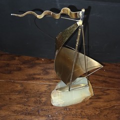De Mott Brass Sailboat 1970s Quartz Base Signed Mid-Century Modern Decor DeMott