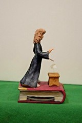 Harry Potter Hermione Granger with viewer Storyteller Figurine #823619 MIB