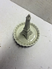 Eiffel Tower Porcelain Ring Holder Trinket Tray Dish Unbranded Pre-Owned