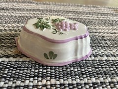 Vintage Hand-Painted Ceramic GrapeMold Wall Hanging Pastel Cottagecore Kitchen