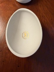 Wedgwood Primrose Yellow On White Jasperware 2.75″ Daffodil Egg – Original Box
