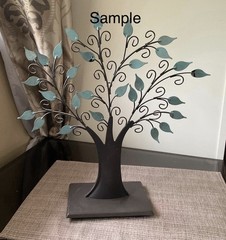Hallmark The Family Tree 15″ Display Stand/Hang Keepsake Ornament Holder