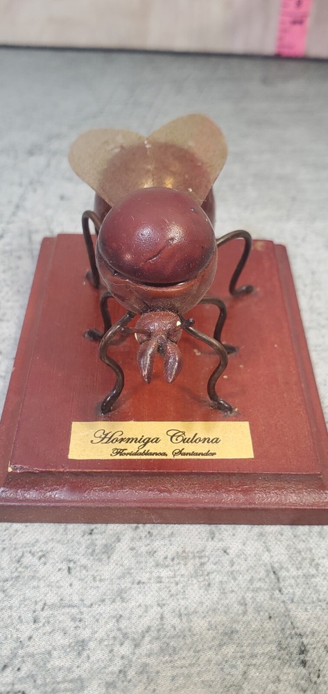 Hormiga Culona Florida Blanca santander Colmbia Art hand crafted teacher gift