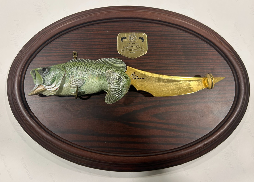 Cool & Very Rare Franklin Mint Largemouth Bass Collector Knife w/ Display AS IS