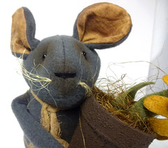 Rugged Chic Mouse with Yellow Flower Michael McCarty Design Made in USA NEW
