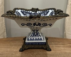 Bombay Co Blue & White Centerpiece Footed Bowl Floral Chinoiserie Brass Trim