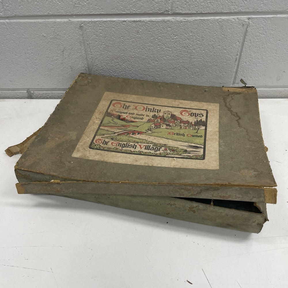 ORIGINAL VINTAGE RETRO Dinky Toys English Village Advert Cafe Box