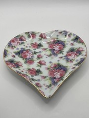 Vintage Heart Shaped Porcelain Trinket Gold Trim Rose Di