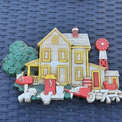 Vintage 1975 HOMCO Plastic Wall Plaques Red Barn And Farmhouse Kitchen Wall Art