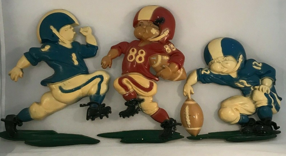 3 Vintage 1976 Homco Cast Aluminum Football Players Wall Decor Hangers On Back
