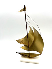 Vintage DeMott MCM Brass Sailboat on White Stone 14″ Tall Nautical Maritime