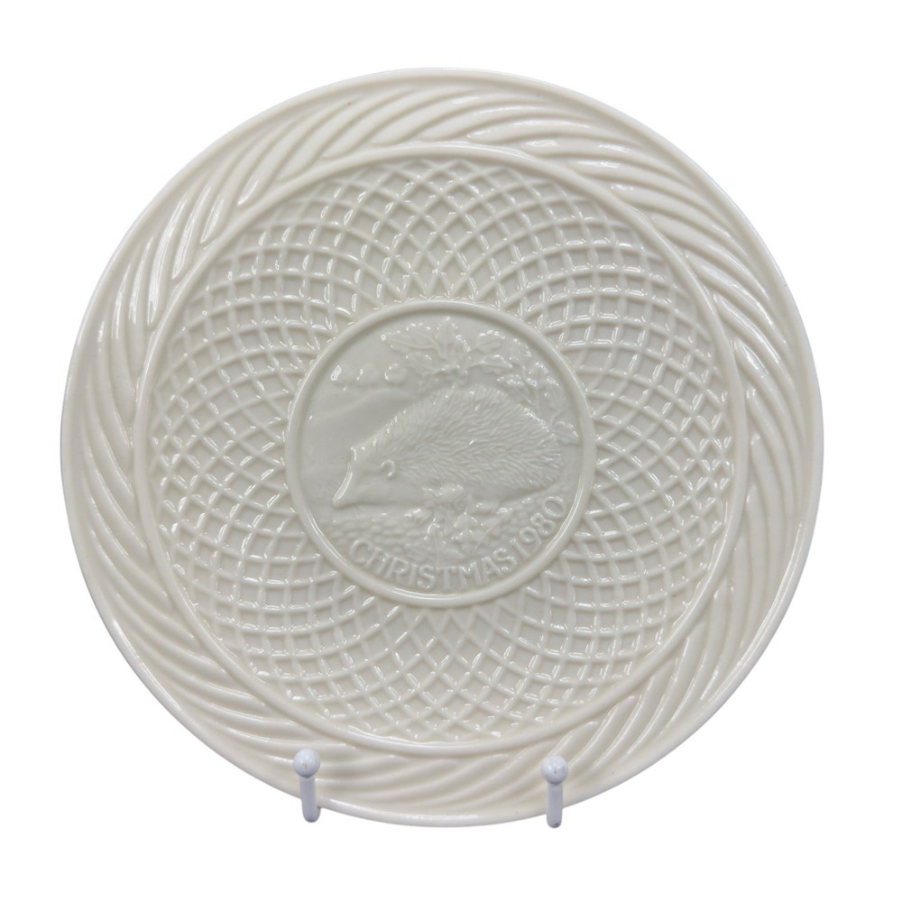 Belleek Christmas 9inch Plate Dish Fine Porcelain 1980 The Hedgehog Ireland VTG