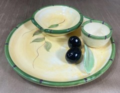 Vintage 3D Appetizer Snack Serving Plate Dish Signed Cali 7.5 inch