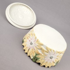 Vintage Sunflower Ceramic Covered Dish 1960’s, Yellow & White