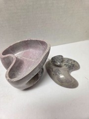 UNUSUALLY SHAPED ABSTRACT HAND-CARVED SIGNED SOAPSTONE TRINKET BOX W LID-UNIQUE!