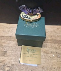 RARE Authentic Limoges Box France Halloween Bat Artoria 116/1000 Box & COA