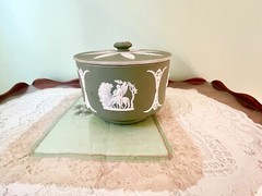 Gorgeous Uncommon Wedgwood Sage Green Covered Box. Edwardian Era 1891-1908.