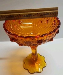 Vintage Amberina Glass Fenton Cabbage Roses Compote Pedestal Candy Dish 7.5″