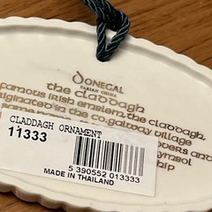 Irish Claddagh Ring Emblem Ornament Love Loyalty Friendship Donegal Parian China