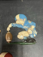 1976 homco cast Metal football players USA Made Wall Hangers… Aluminum?