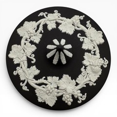 WEDGWOOD Black Jasperware 5″ Round Grapevine TRINKET BOX England UK Grape Leaf